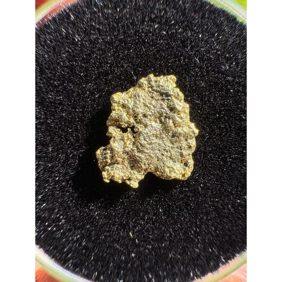 California Native Gold Crystal - 0.40 grams - Picture 3 of 5